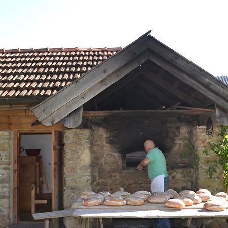 הוילה Kirchberg bei Mattighofen Bauernhof Kaspergut מראה חיצוני תמונה